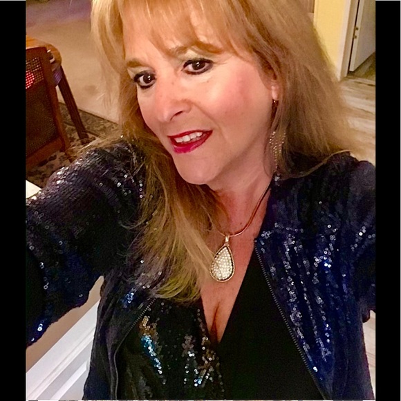 Meet your Posher, Cheryl - Picture 3 of 16